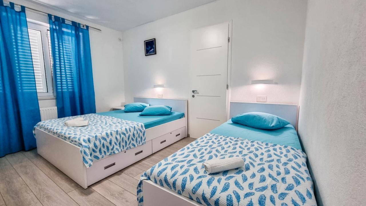 Deluxe Apartment F & M Tučepi Eksteriør bilde