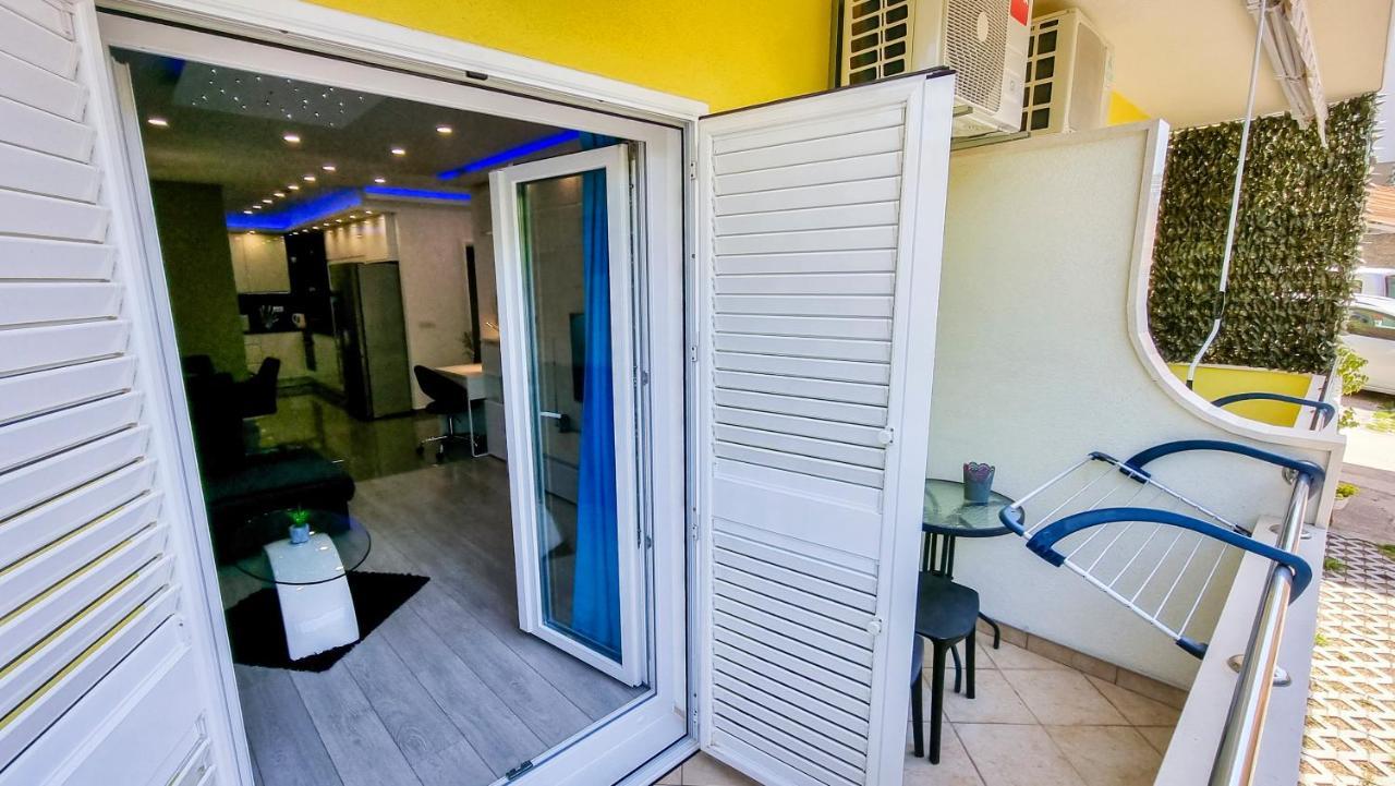 Deluxe Apartment F & M Tučepi Eksteriør bilde