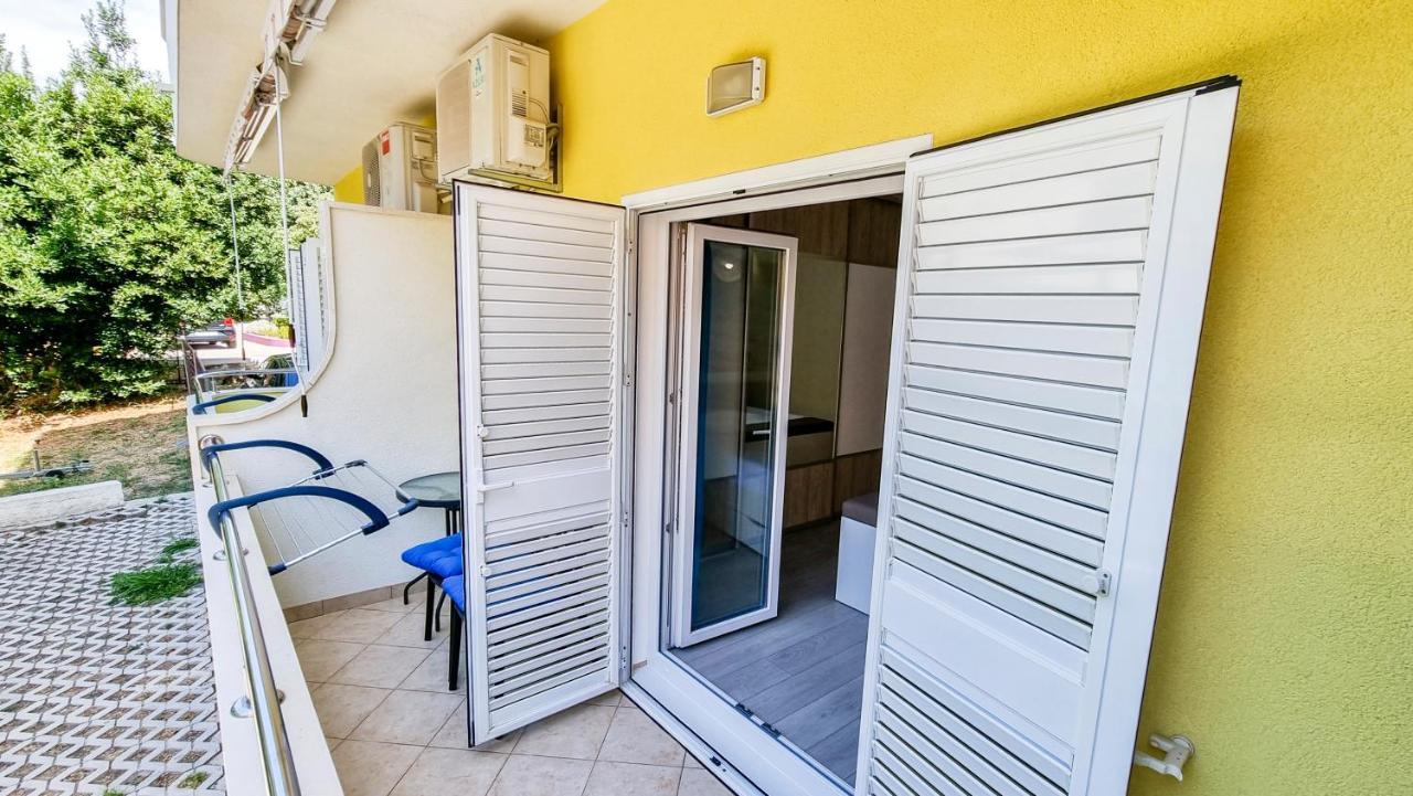 Deluxe Apartment F & M Tučepi Eksteriør bilde