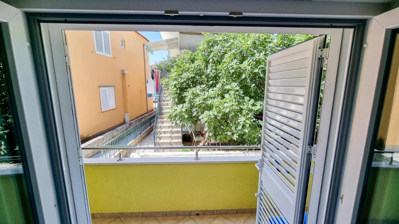 Deluxe Apartment F & M Tučepi Eksteriør bilde