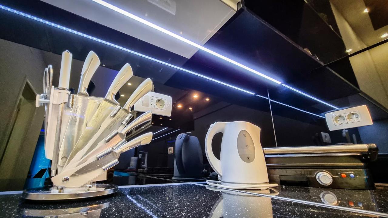 Deluxe Apartment F & M Tučepi Eksteriør bilde