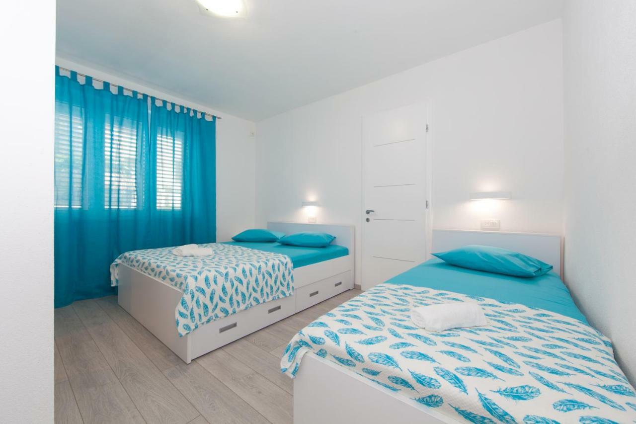 Deluxe Apartment F & M Tučepi Eksteriør bilde